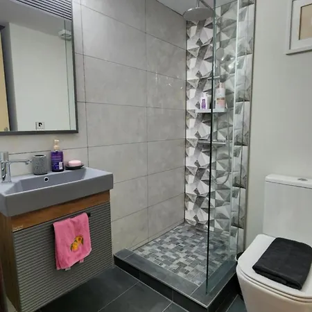 Colibri Nest * Polikhronon